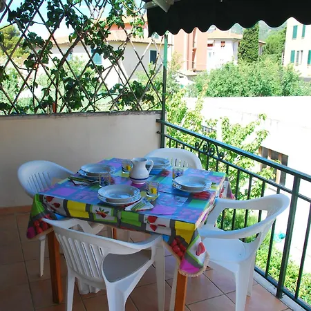 Lägenhet Bilocale Marina - Terrazza, Clima E Giardino *